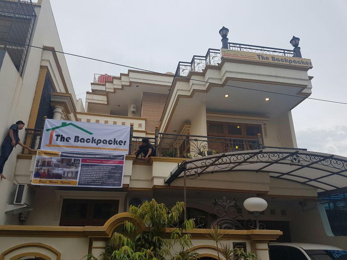 The Backpacker Semarang Hostel Екстериор снимка