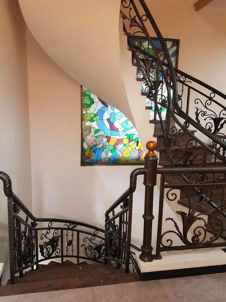 The Backpacker Semarang Hostel Екстериор снимка